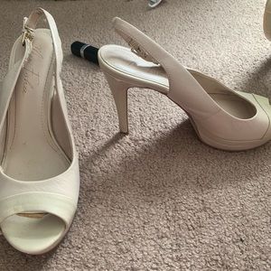 Cream heel